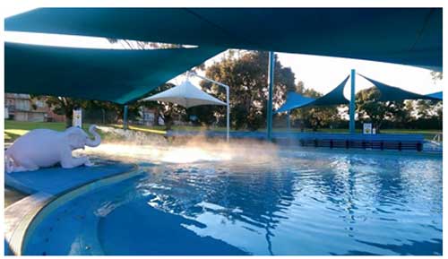 age of Oak Park Aquatic Recreation Centre's outdoor pool