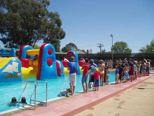 Image of Mansfield Swimming Pool